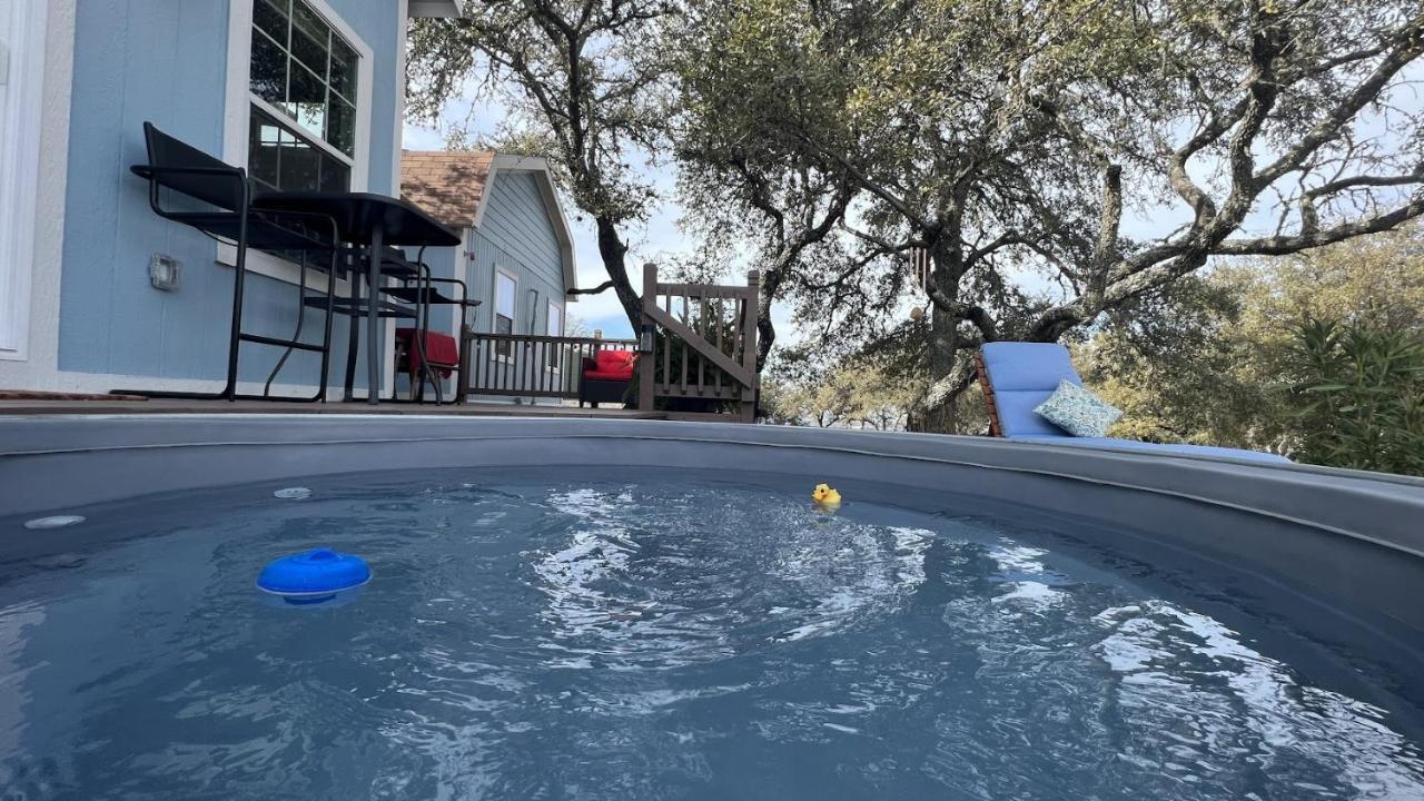 Hill Country Highland'S Bluebonnet Cottage Марбъл Фолс Екстериор снимка