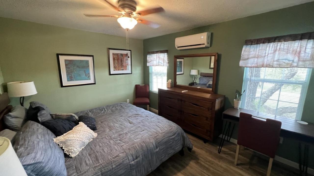 Hill Country Highland'S Bluebonnet Cottage Марбъл Фолс Екстериор снимка