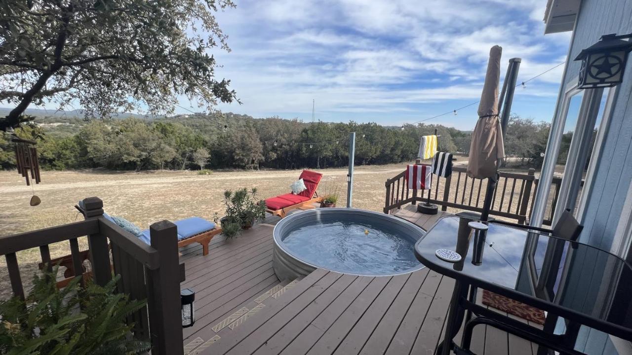 Hill Country Highland'S Bluebonnet Cottage Марбъл Фолс Екстериор снимка