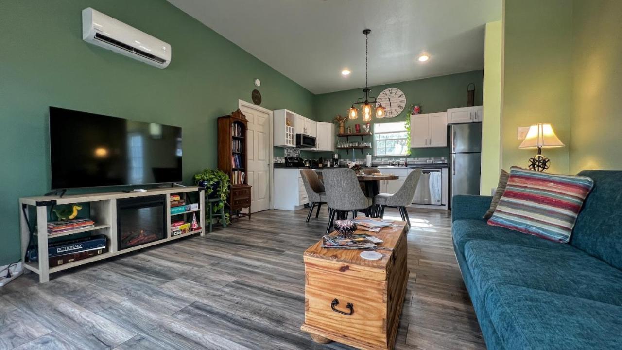 Hill Country Highland'S Bluebonnet Cottage Марбъл Фолс Екстериор снимка