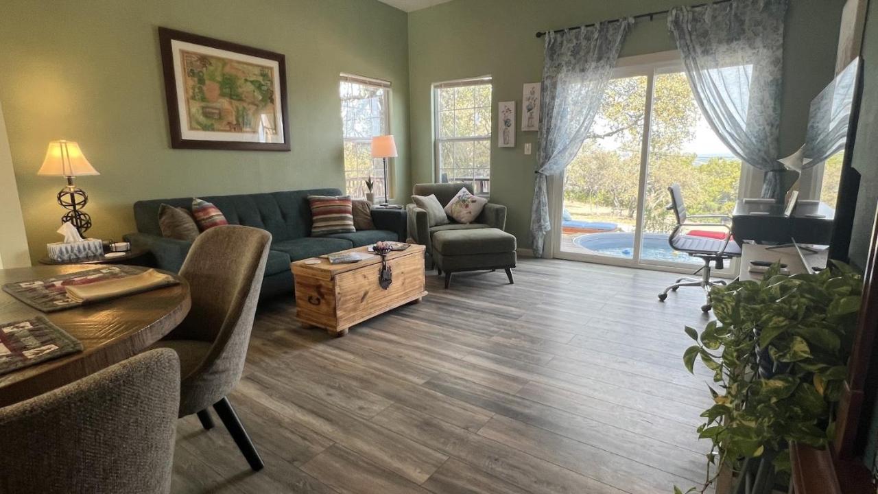 Hill Country Highland'S Bluebonnet Cottage Марбъл Фолс Екстериор снимка